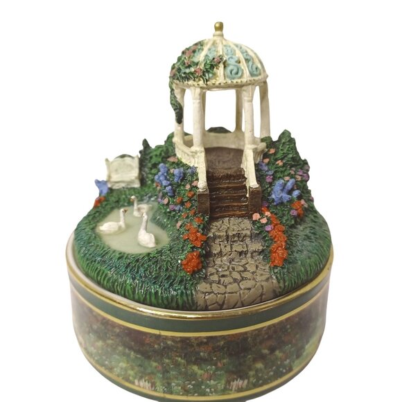 Thomas Kinkade Peaceful Moments Collection Music Box Plays You'll Never Walk Alo - Picture 1 of 5
